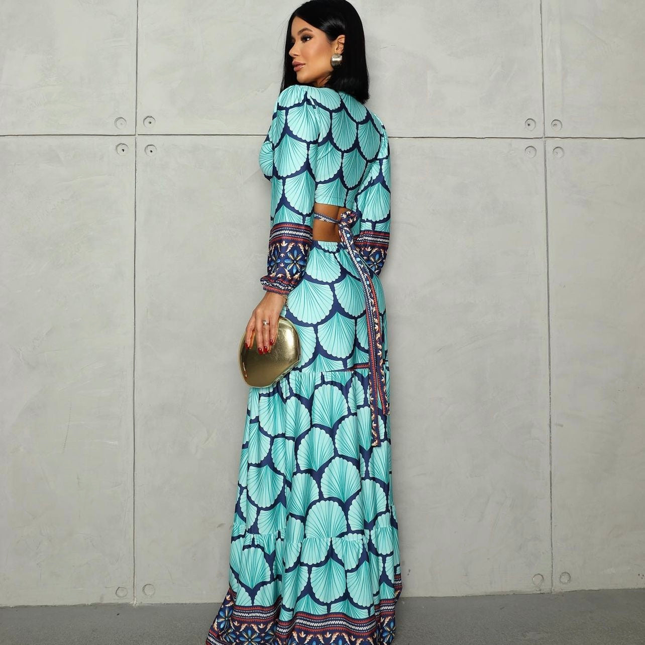 01. Maxi dress, 2 piece set with long sleeves in an asymmetrical print. elegant, summer