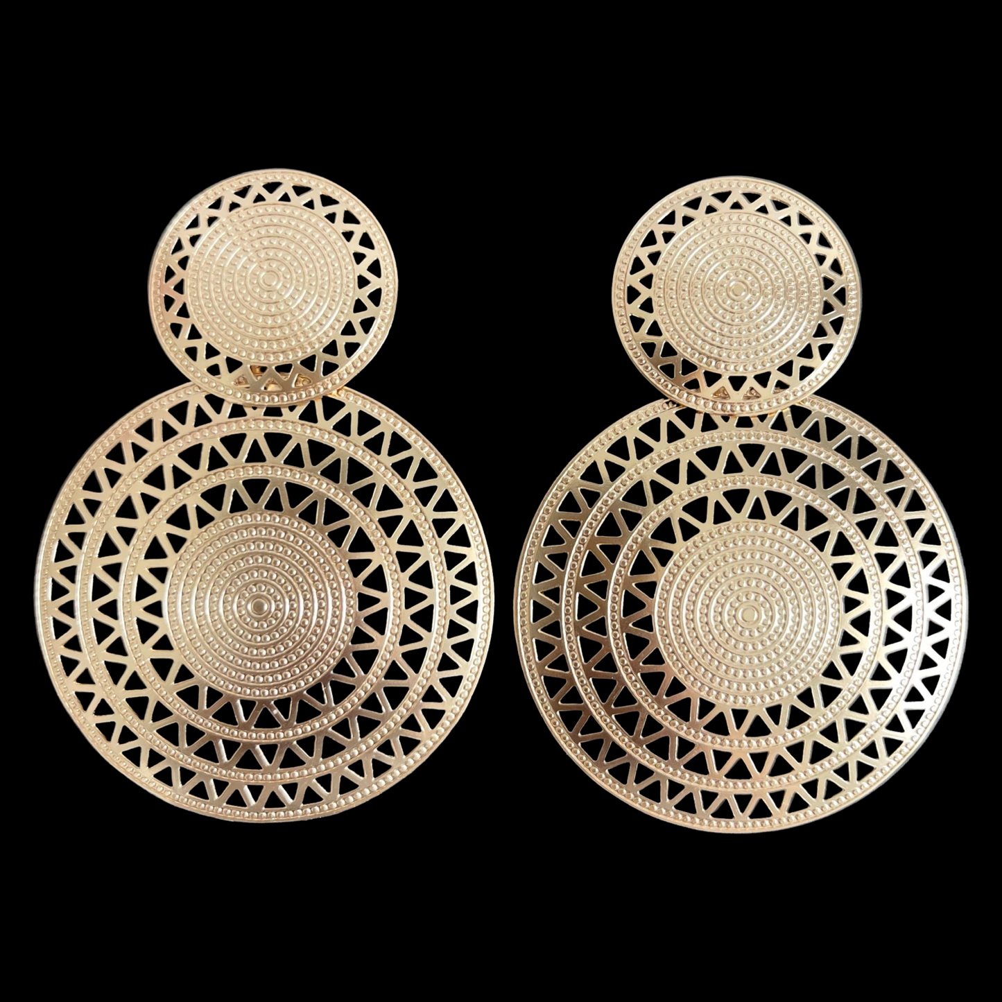 E. Earrings designed in filigree bronze 24k gold plated medium size