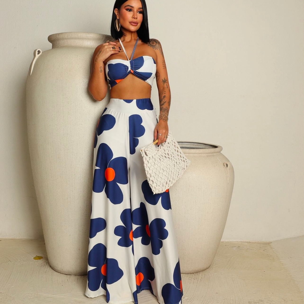 01. 2-piece set of pants, white color and blue flowers, vacation, casual...