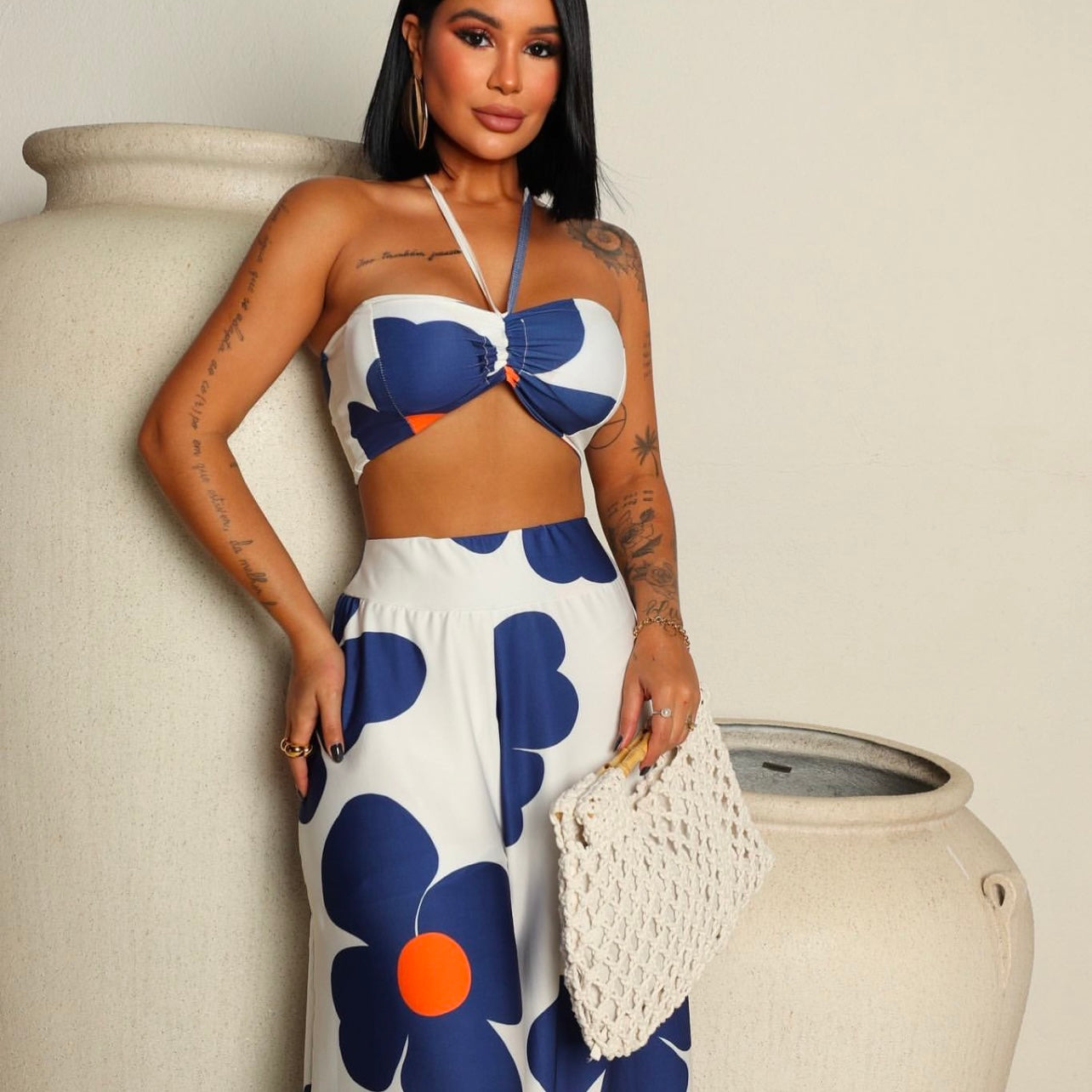 01. 2-piece set of pants, white color and blue flowers, vacation, casual...