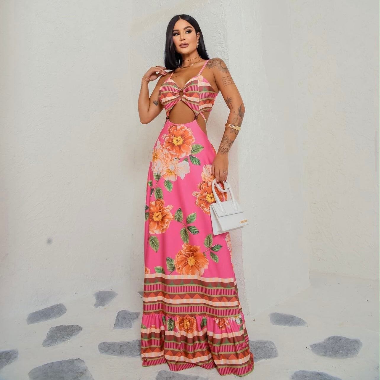 01. Maxi dress, Long dress, with straps, neckline and open back. pink color whith main flowers