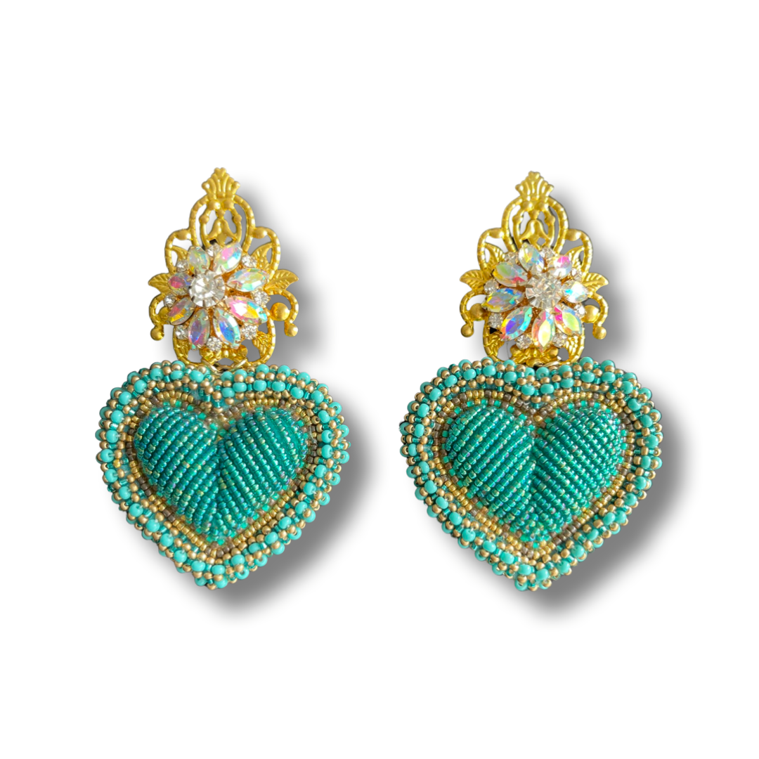 04. Elegant green and gold heart earrings