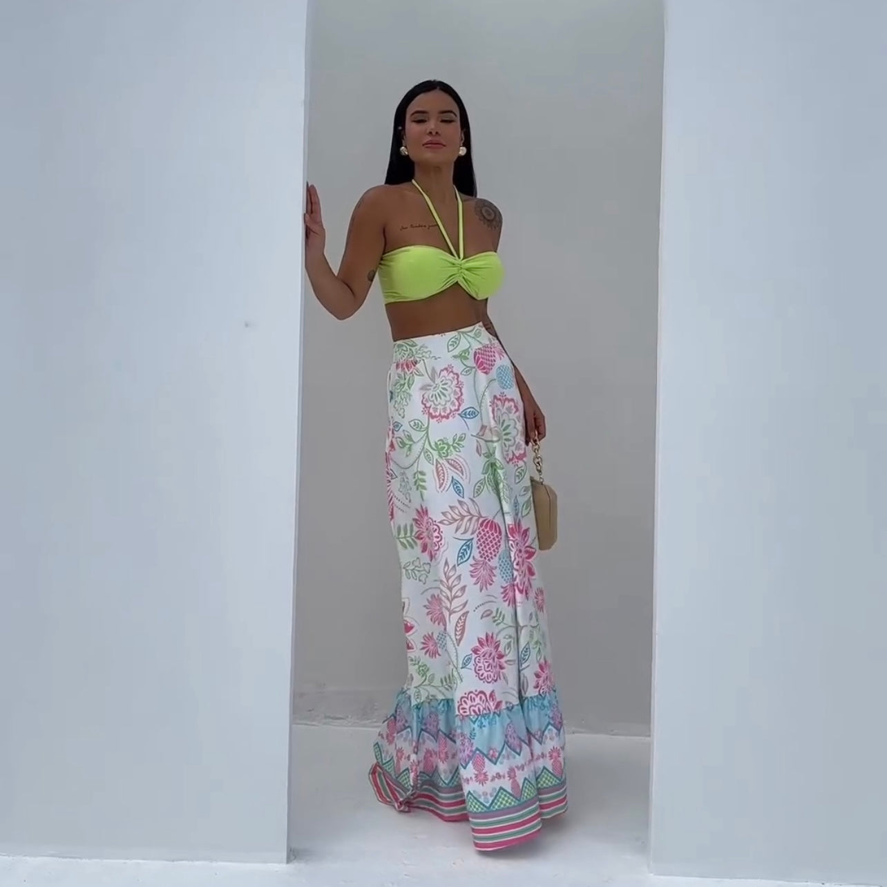 01. Maxi dress, 2-piece set in green skirt with floral print. summer, beach, casual