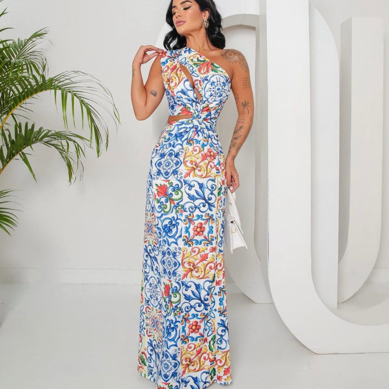 01. Maxi dress, Long dress, white with mediterranean print, italy, vacation, summer