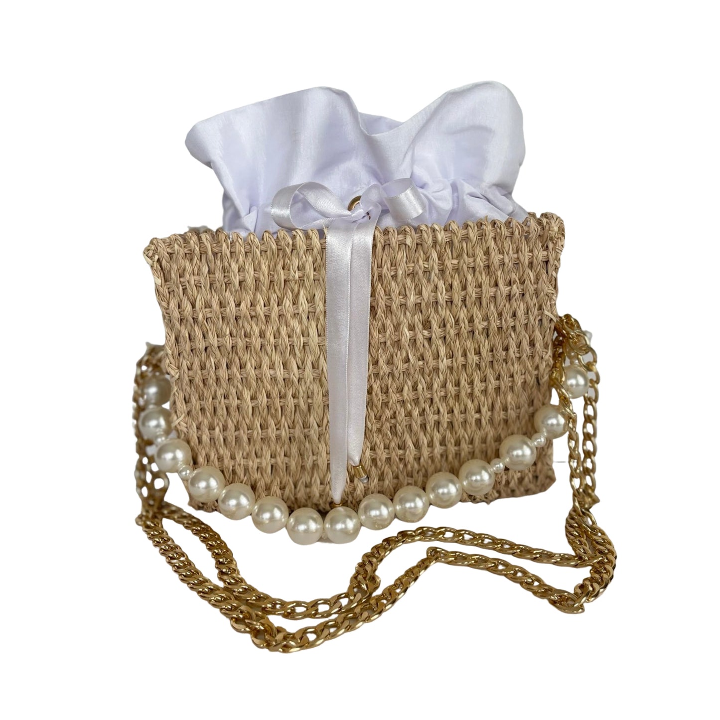 H. Pearl bag made in iraca palm with pearl strip and lined in white silk