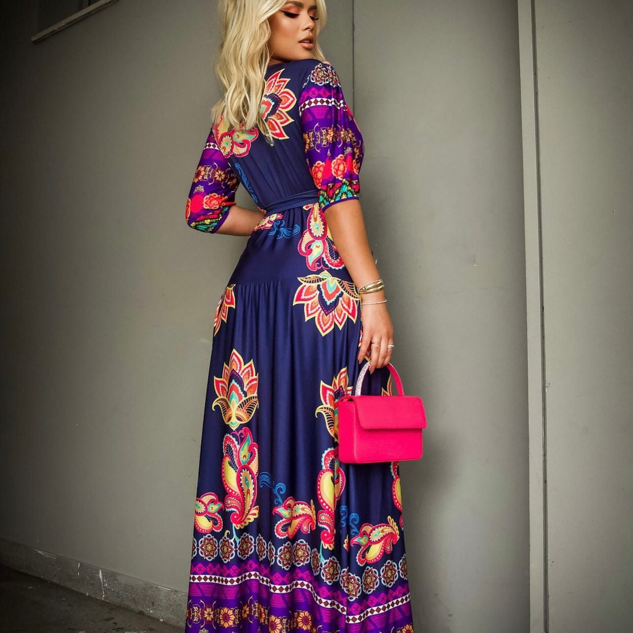 01 Long dress with long sleeves in an asymmetrical print