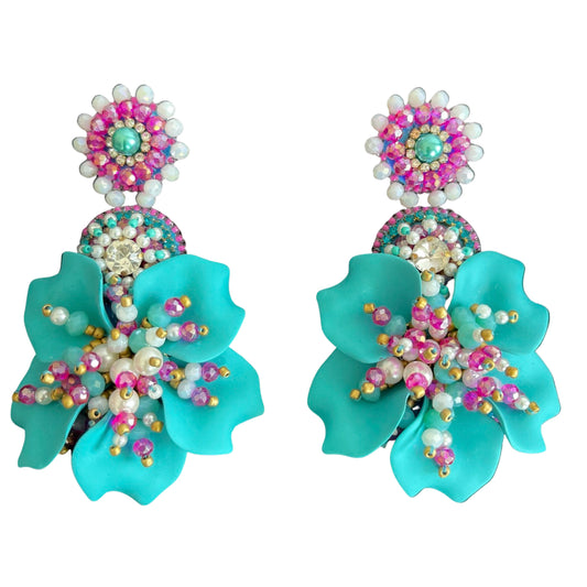 05. Elegant design of turquoise and fuchsia flower earrings