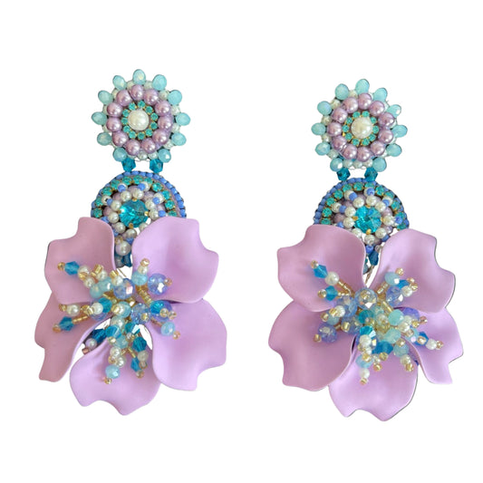 05. Elegant design of purple and blue flower earrings