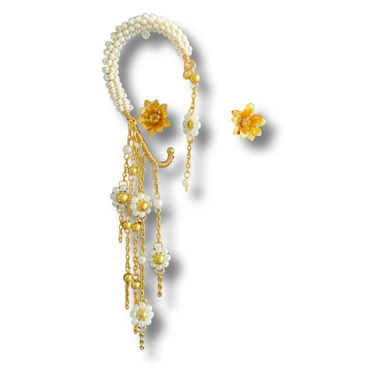 03. White ear cuff style flower earrings