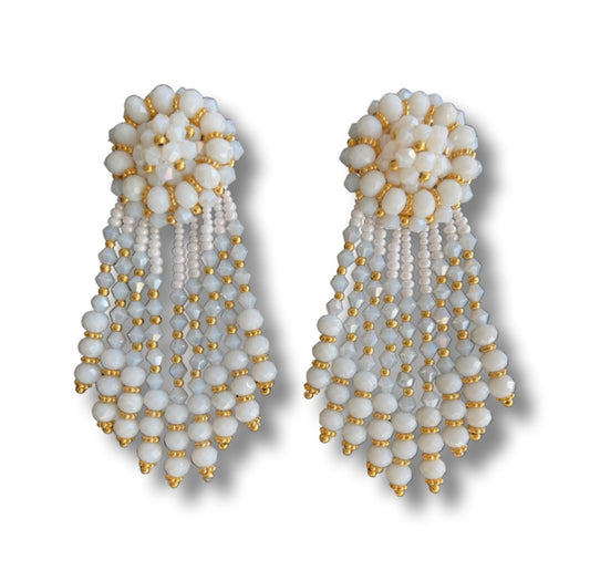 03. Elegant white ang gold rain earrings