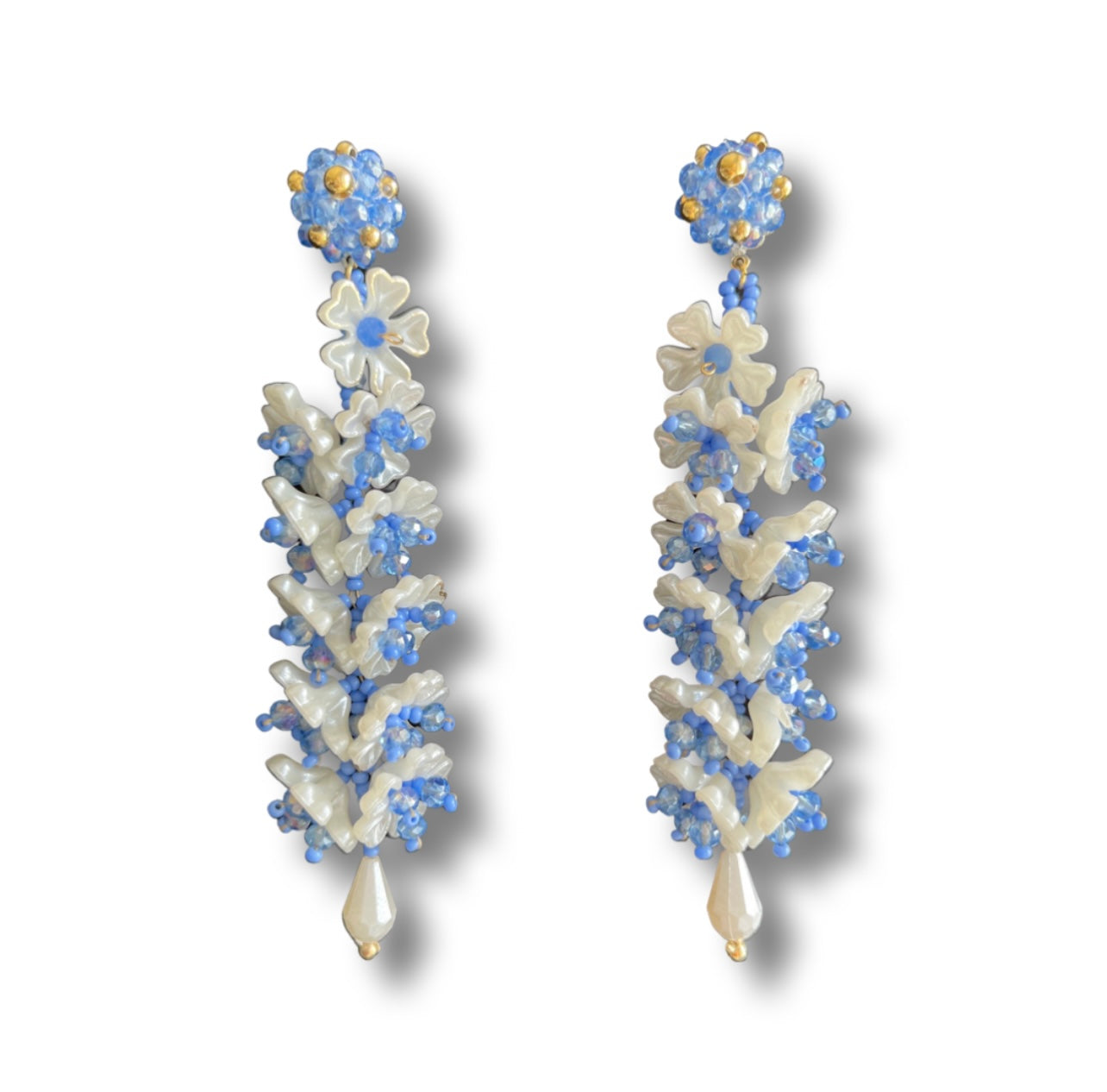 03. Earrings with white and blue flower strip