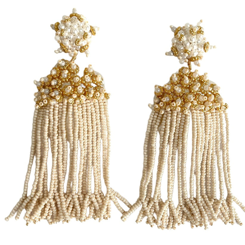 06. Strappy earrings beige color