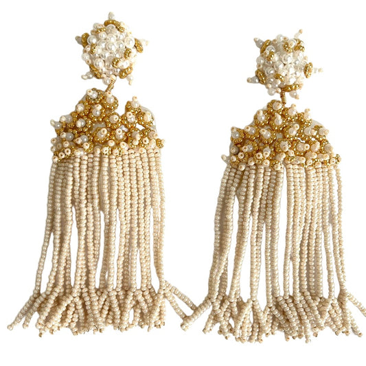 06. Strappy earrings beige color