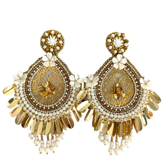 06. Gold earrings