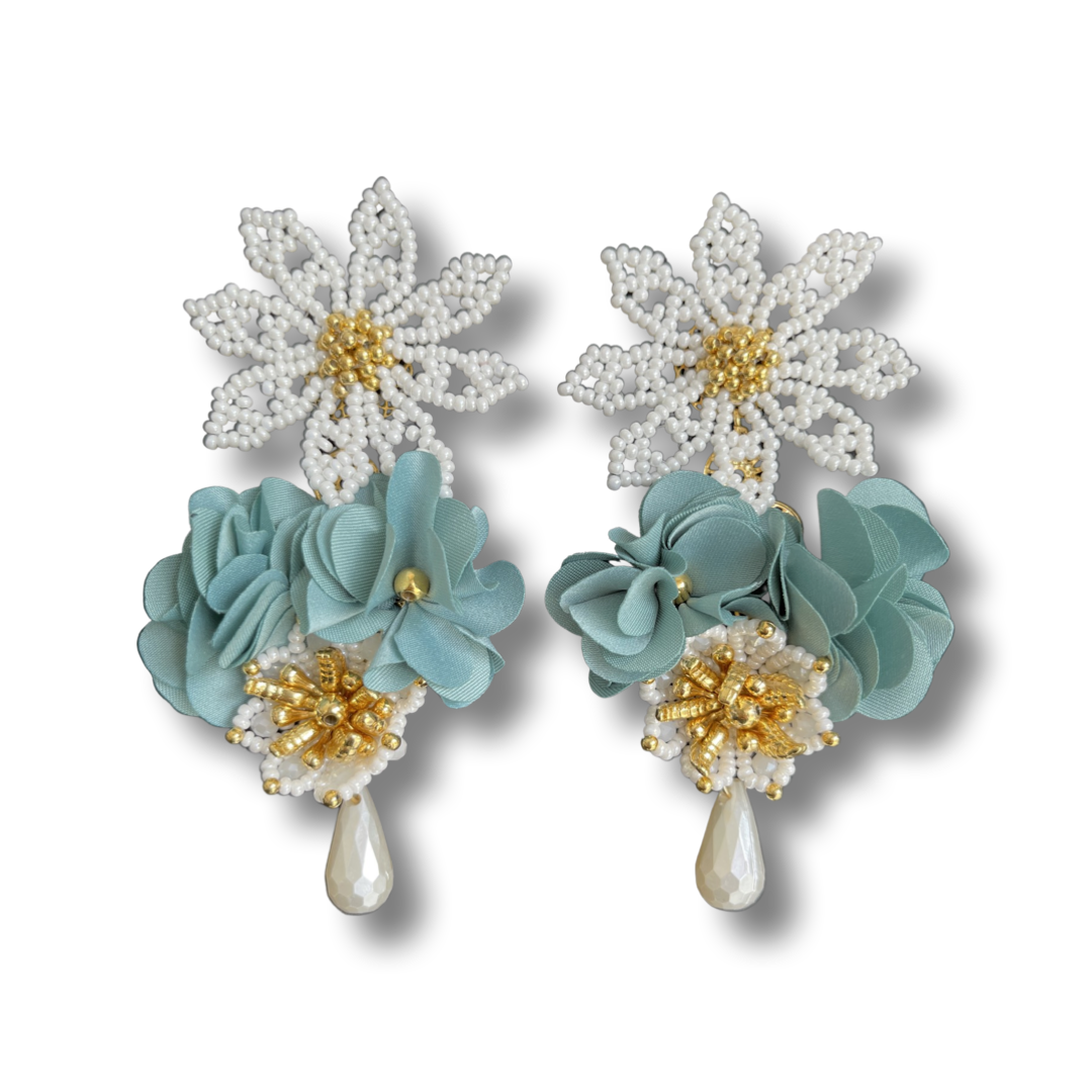 03. Beautiful white flower earrings