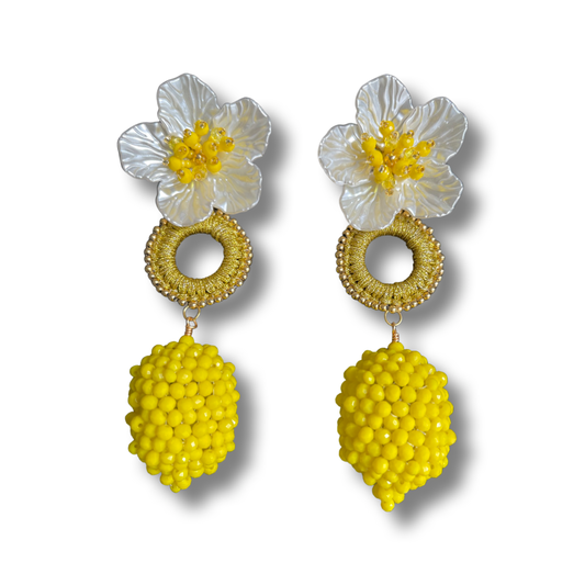 03. Earrings designed in flower and limon color white and yellow