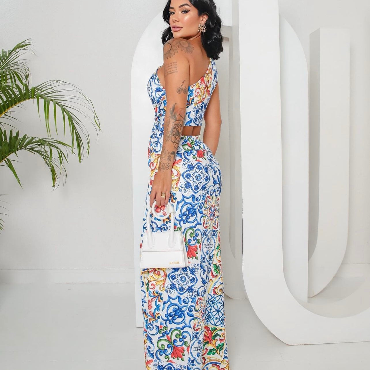 01. Long dress, white with italian print