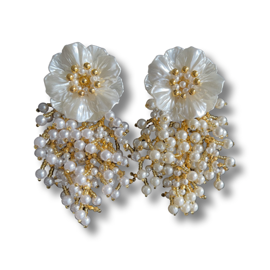 03. Exclusive flower design with golden and white pearl straps